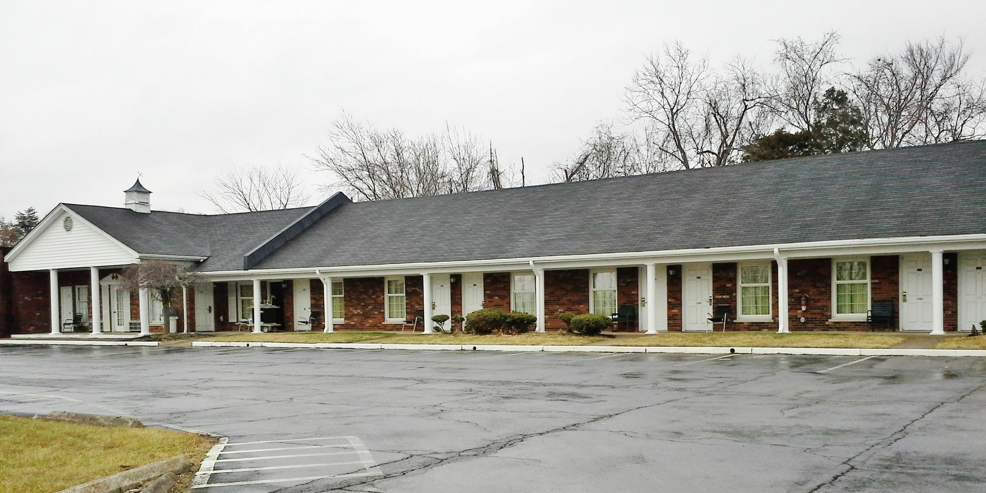 The Hometown Inn Berea Exterior photo