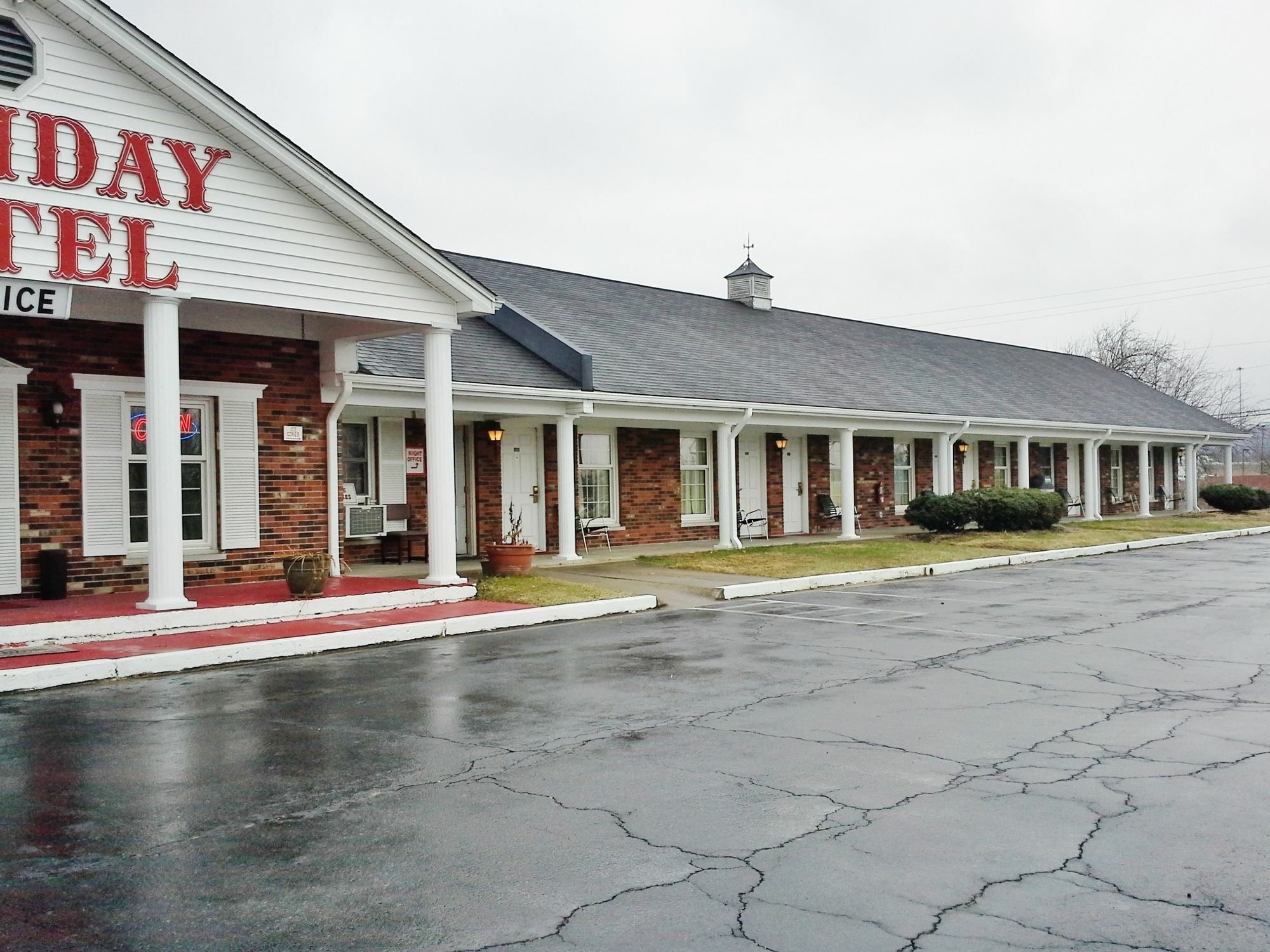 The Hometown Inn Berea Exterior photo